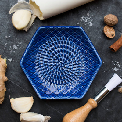 Grate Plate - 3 Piece Set: Ceramic Grater, Peeler, Brush