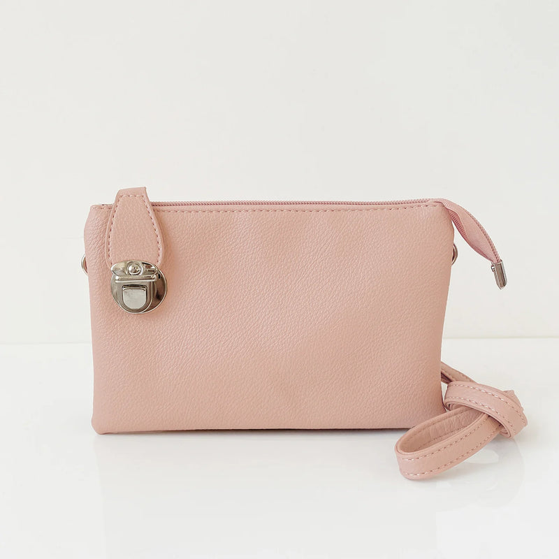 MUST-HAVE CLUTCH TRIO BAG