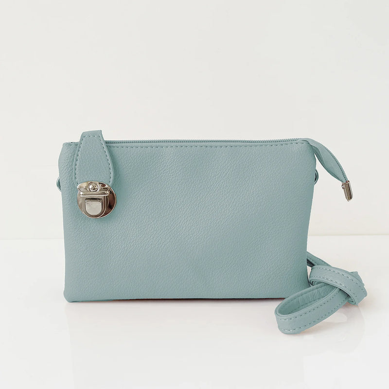 MUST-HAVE CLUTCH TRIO BAG