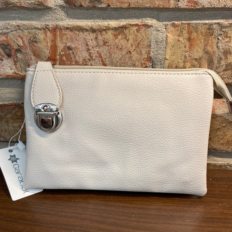 MUST-HAVE CLUTCH TRIO BAG